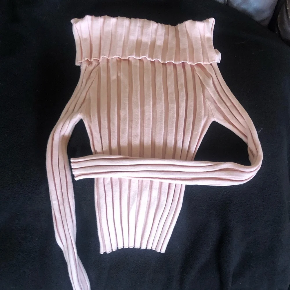 Crop turtle neck sweater - Picture 1 of 3